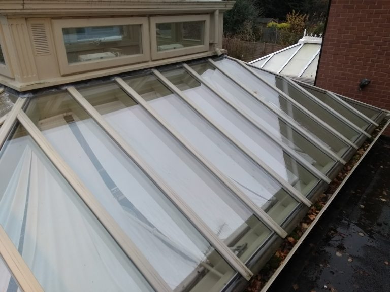 Clean conservatory roof